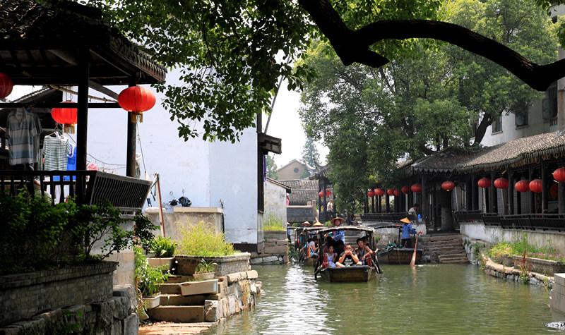 细节决定成败:迪拜展览搭建的精致细节